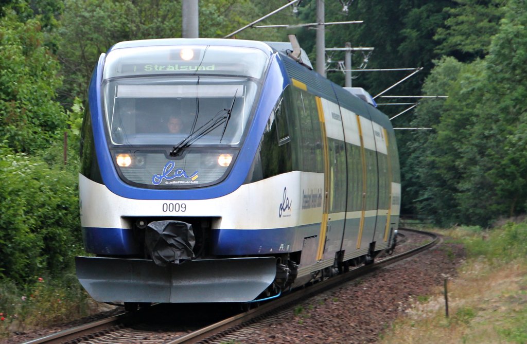 Der OLA VT 0009 in Hinterste M�hle ( Neubrandenburg ) am 6.6.2012!