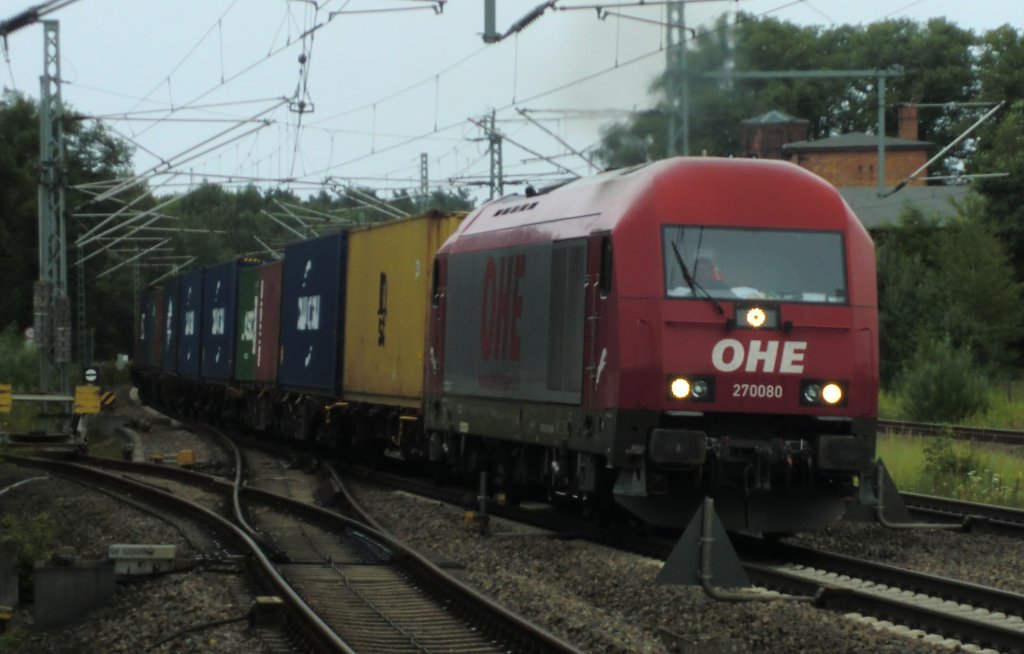 Die OHE 270 080 mit einem Gz durch Hagenow Land am 29.7.2011