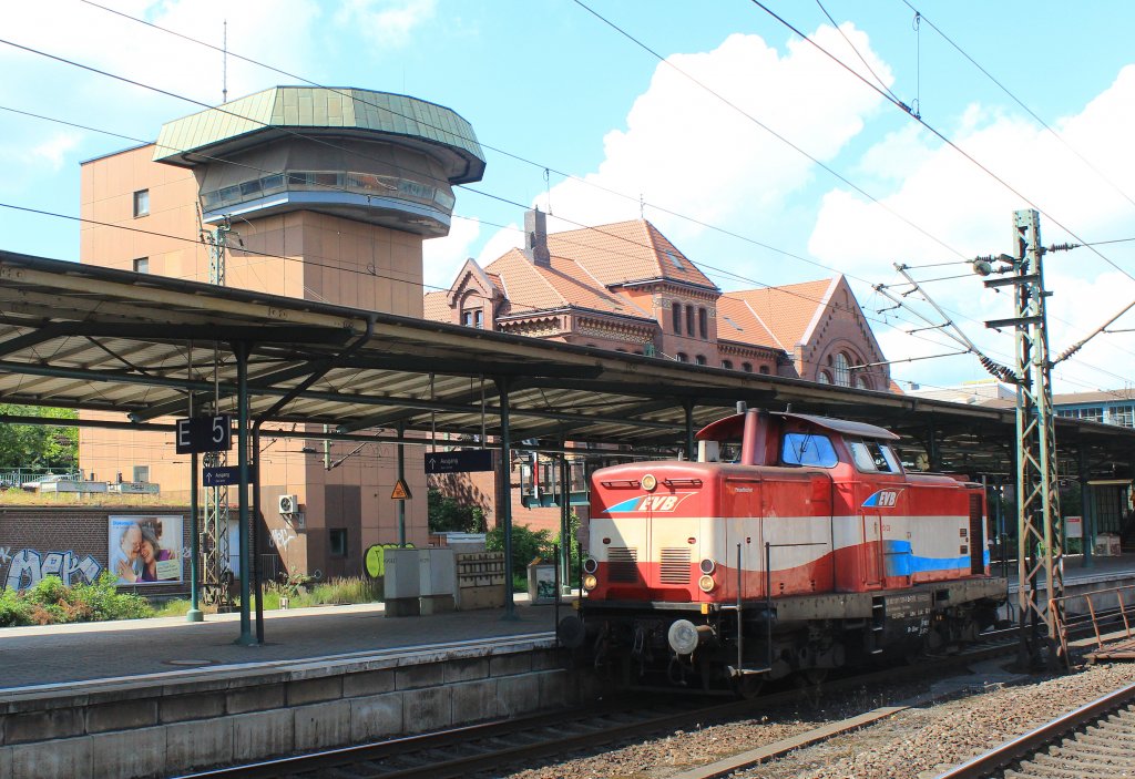 Lok Nr: 10 03 der  EVB  bei einer Rangierfahrt am 31. Juli 2013 in Hamburg-Harburg.