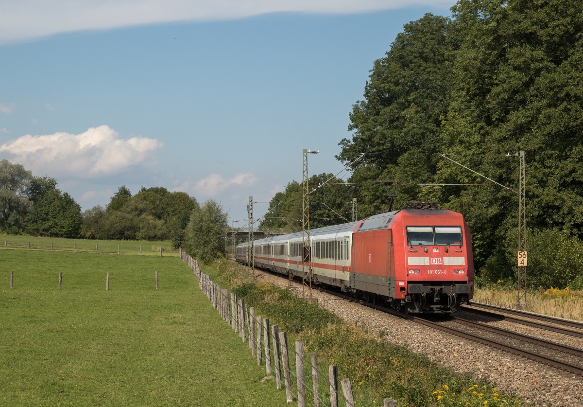 101 061 von M�nchen kommend am 11. September 2015 bei Vogl.