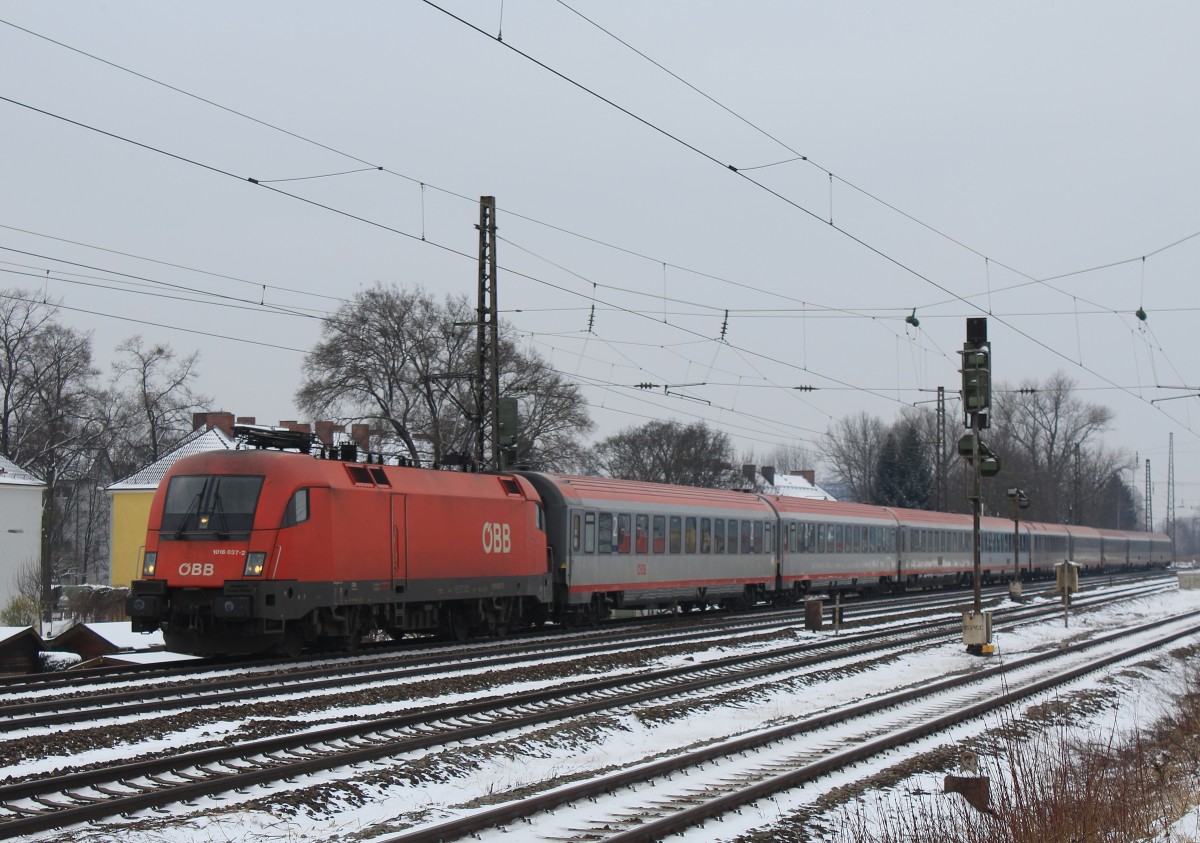 1016 037-2 am 27. M�rz 2013 bei M�nchen.