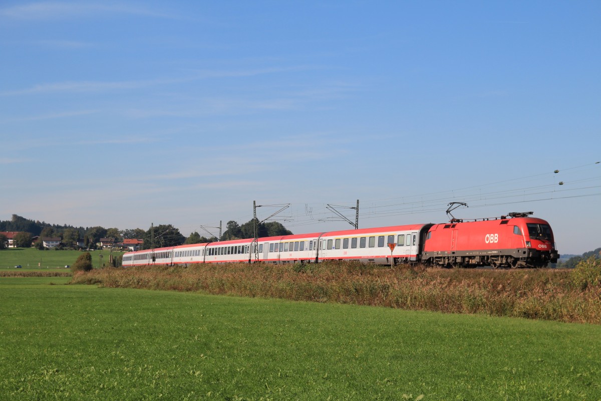 1116 056-3 am 3. Oktober 2013 kurz vor Bernau am Chiemsee.