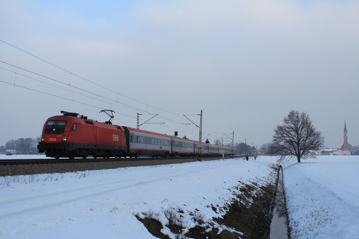 1116 115-7 diesmal in winterlicher Landschaft am 26. Januar 2013 bei �bersee.