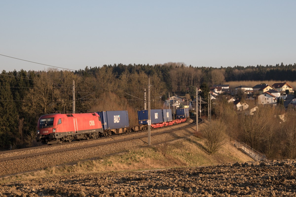 1116 158-7 war am 18. M�rz 2015 bei Haiding auf dem Weg in Richtung Passau.