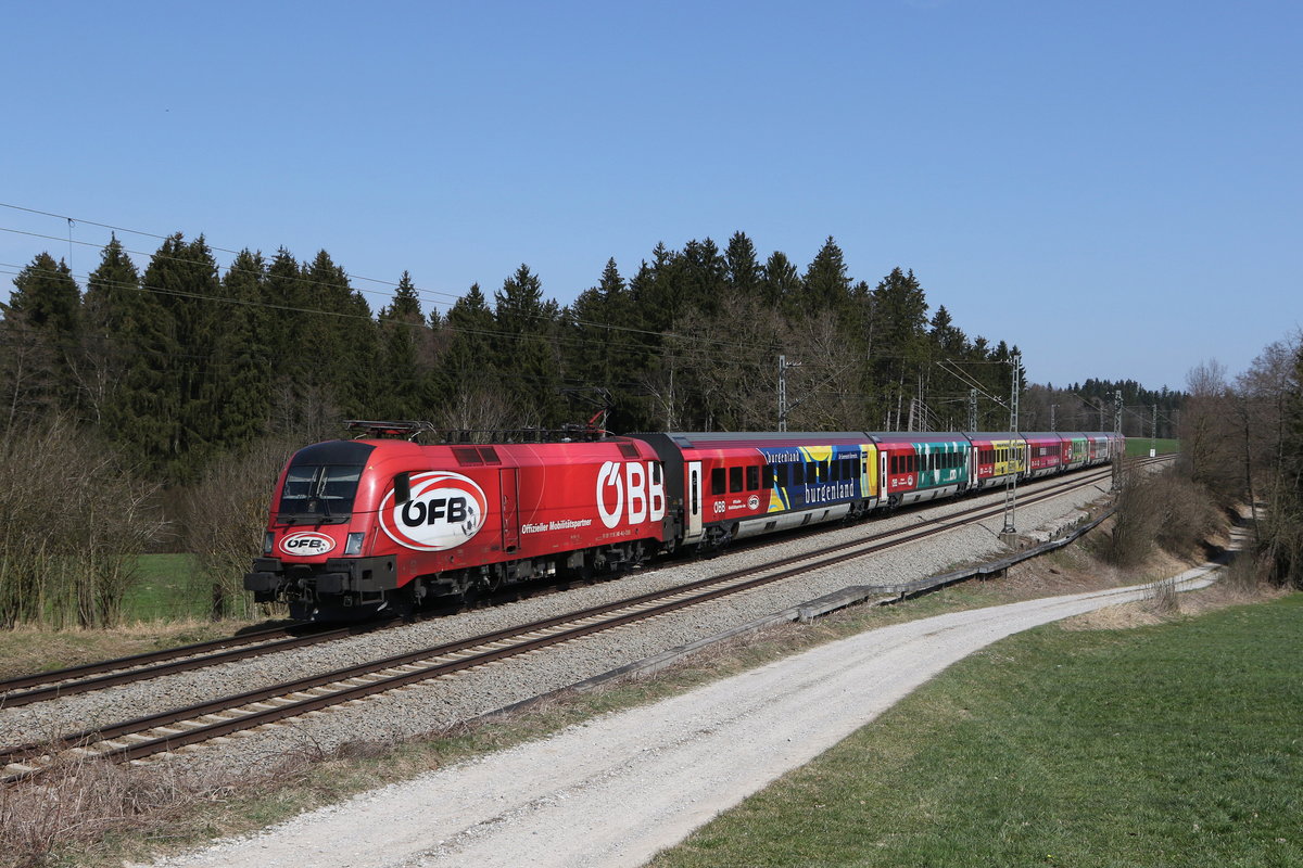 1116 249 war mit dem  �FB-Railjet  am 1. April 2021 bei Grabenst�tt im Chiemgau auf dem Weg nach M�nchen.