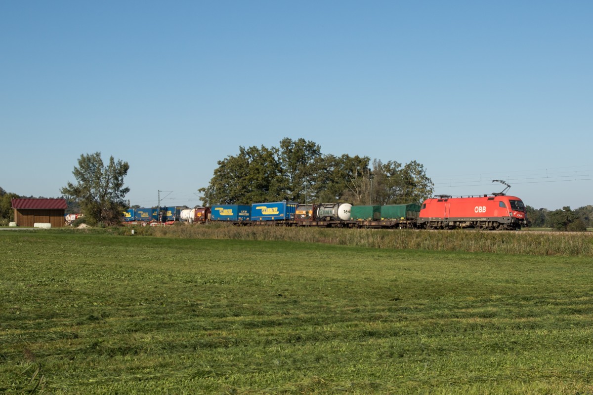 1116 275-9 am 1. Oktober 2015 aus M�nchen kommend bei Weisham.