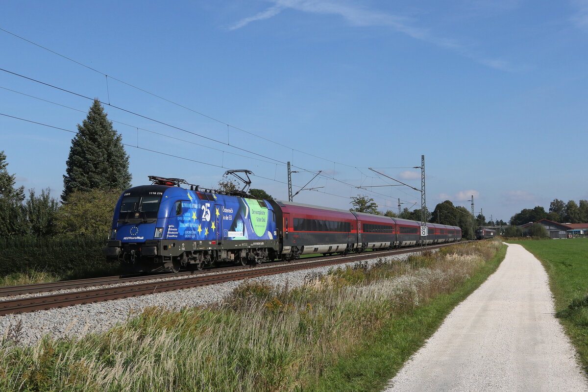 1116 276  EU-Lok  war am 11. Oktober 2021 bei �bersee am Chiemsee in Richtung M�nchen unterwegs.