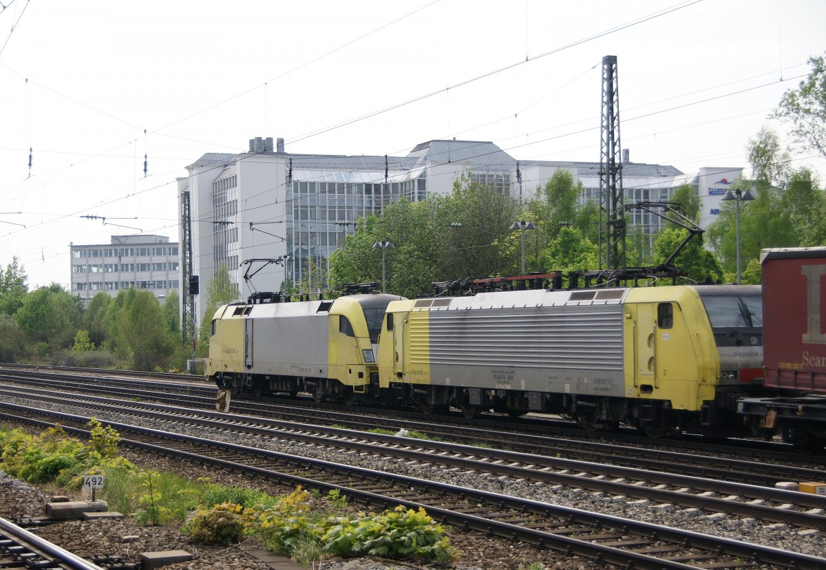 182 512-4 und 189 909-5 im Nachschuss am 25. April 2011 in M�nchen-Heimeranplatz festgehalten.