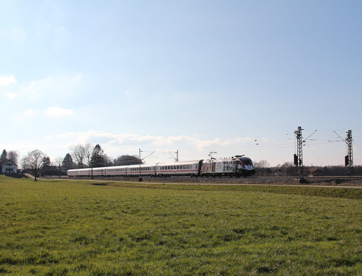 182 521 mit dem  IVC K�nigssee  am 26. M�rz 2016 bei �bersee am Chiemsee.