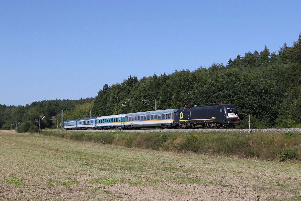 182 598 auf den Weg nach M�nchen. Aufgenommen am 24. August 2024 bei Ascholtshausen.