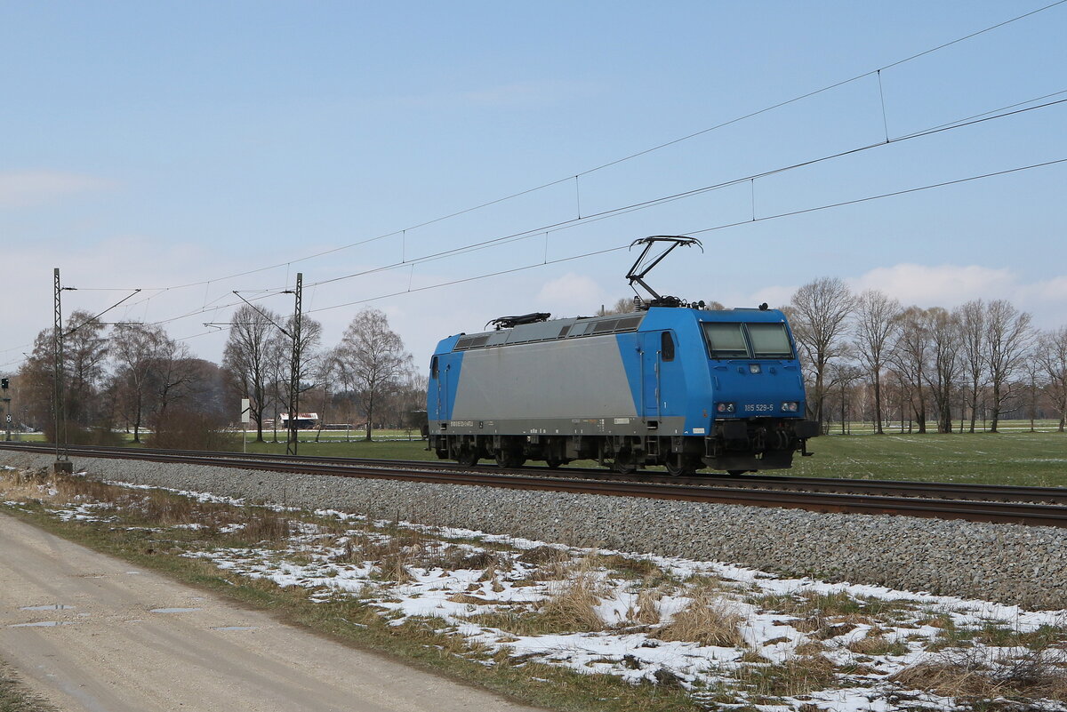 185 529 am 4. April 2022 bei �bersee am Chiemsee.