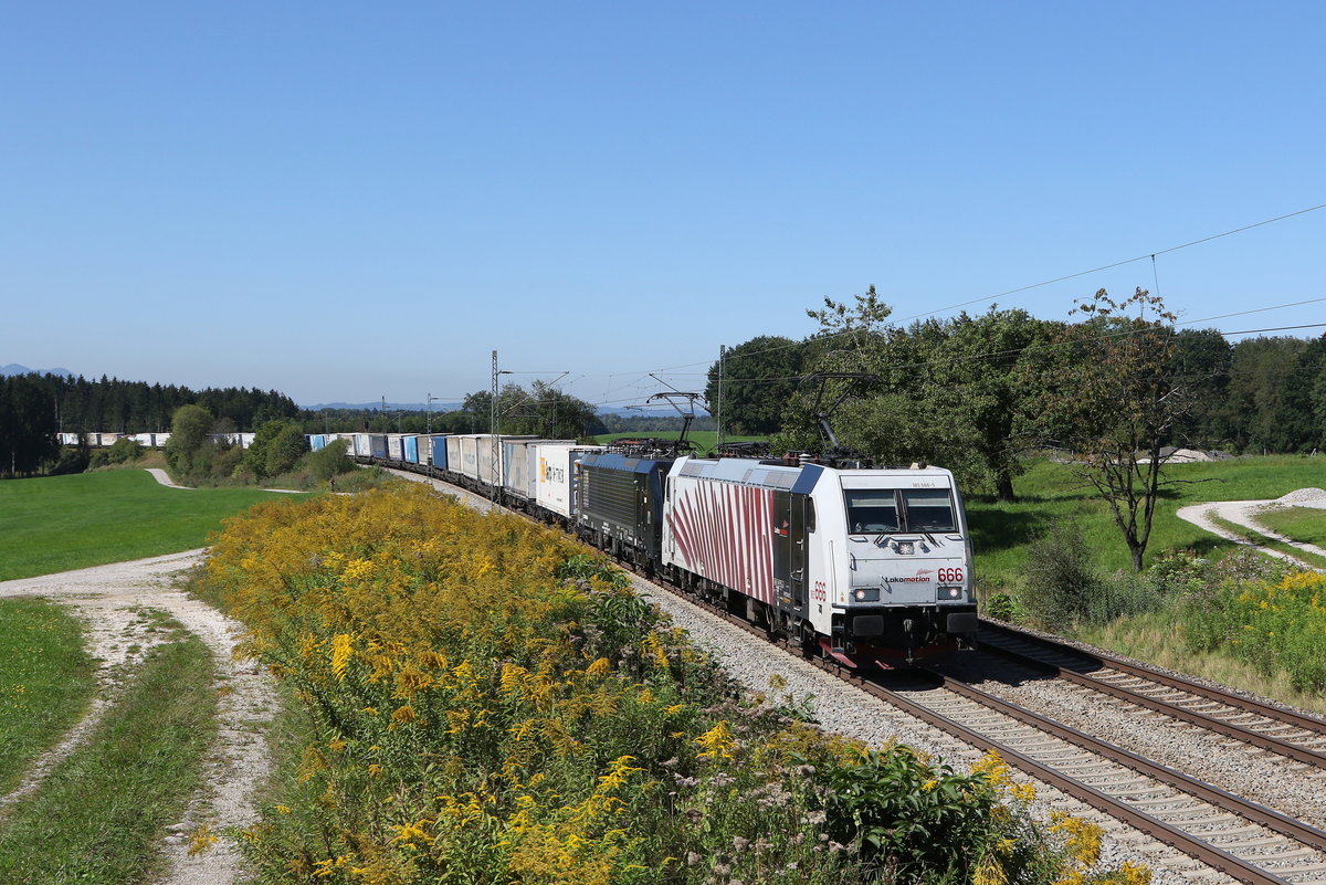 185 666 und 189 932 mit dem Ekol  aus M�nchen kommend am 9. September bei Grabenst�tt im Chiemgau.