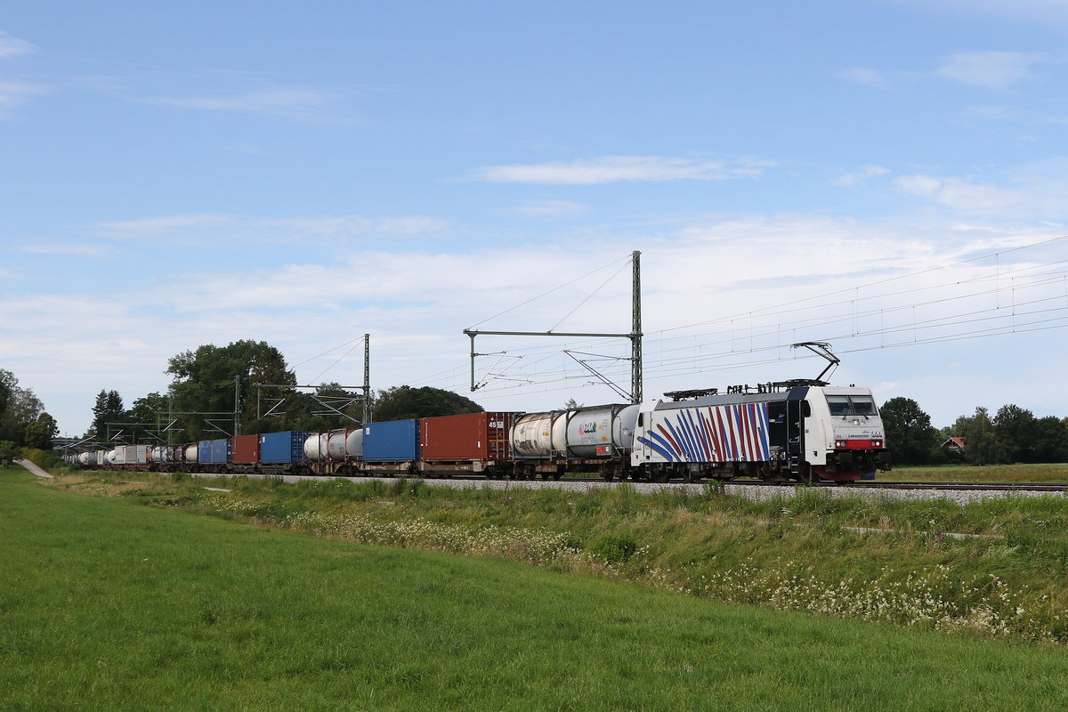 186 444 mit einem  KLV  am 9. Juli 2020 bei �bersee.