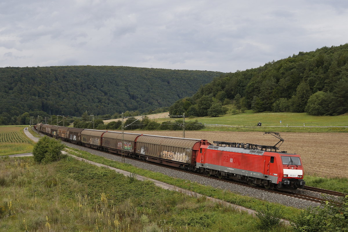 189 024-3 auf der Fahrt in Richtung W�rzburg. Aufgenommen am 18. August 2017 bei Harrbach im Maintal.