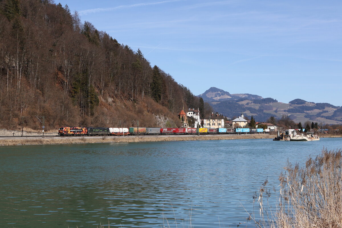 193 878 und 193 912 waren am 5. M�rz 2025 bei Kufstein in Richtung Innsbruck unterwegs.