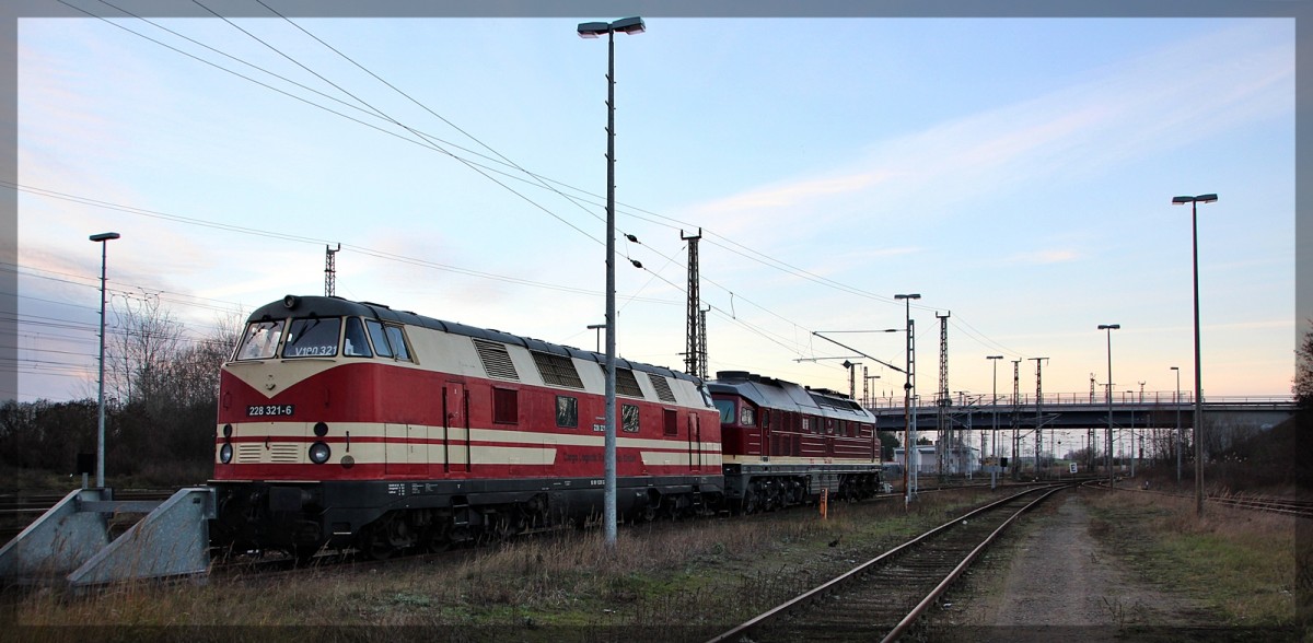 228 321 der CLR und 132 009 der LEG abgestellt in Angermünde am 25.12.2015