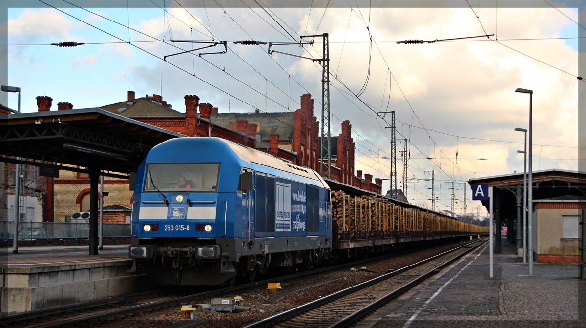 253 015-8 ( 223 052-2 )der Press in Stendal auf den Weg nach Niedergörne am 26.02.2016