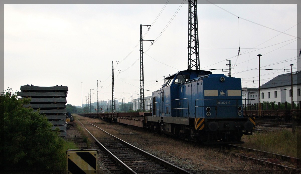 293 021 der PRESS abgestellt in Neubrandenburg am alten Containerbahnhof am 27.06.2015