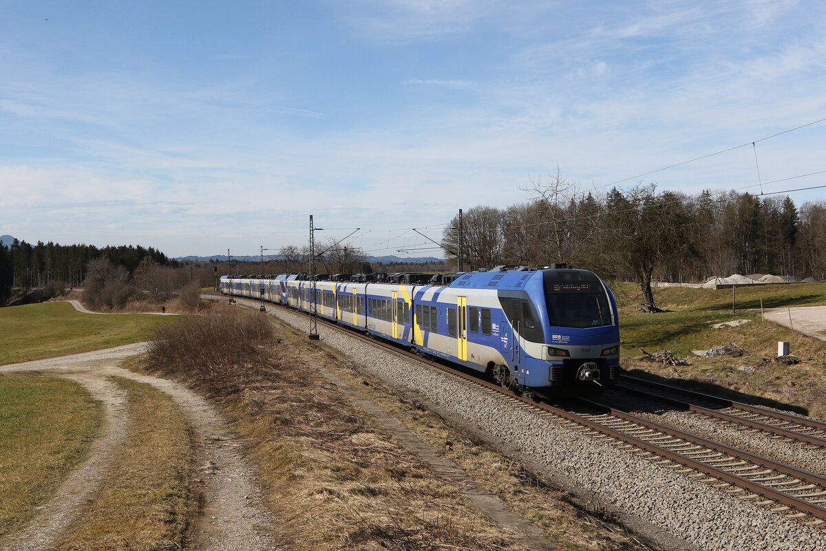 430 029 war am 22. Februar 2023 bei H�tt im Chiemgau in Richtung Salzburg unterwegs.
