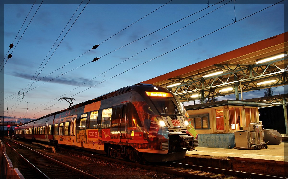 442 354 am Abend des 28.04.2015 in Neubrandenburg kurz vor der Abfahrt nach Neustrelitz Hbf