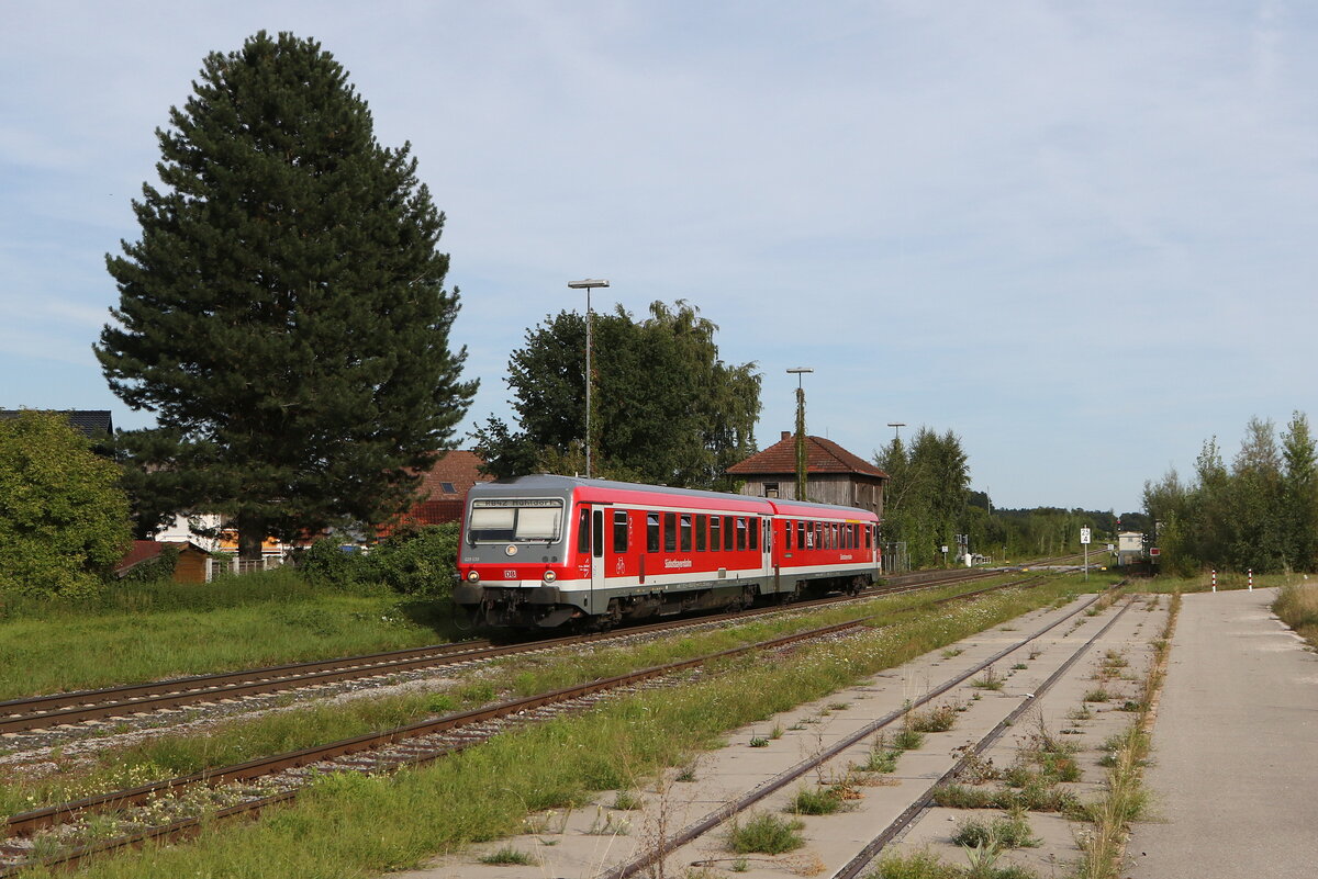 628 639 aus Burghausen kommend am 25. August 2025 bei Pirach.