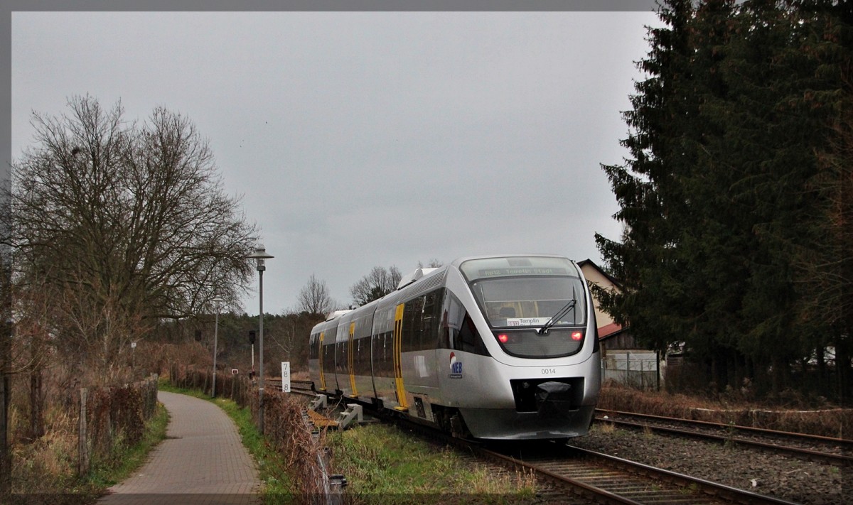 VT 0014 der NEB wartet in der Abstellung auf Weiterfahrt als RB12 von Templin-Stadt nach Berlin-Ostkreuz am 27.12.2015
