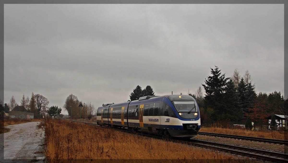 VT 732 der NEB bei der Einfahrt in den Bahnhof Zehdenik am 06.03.2016