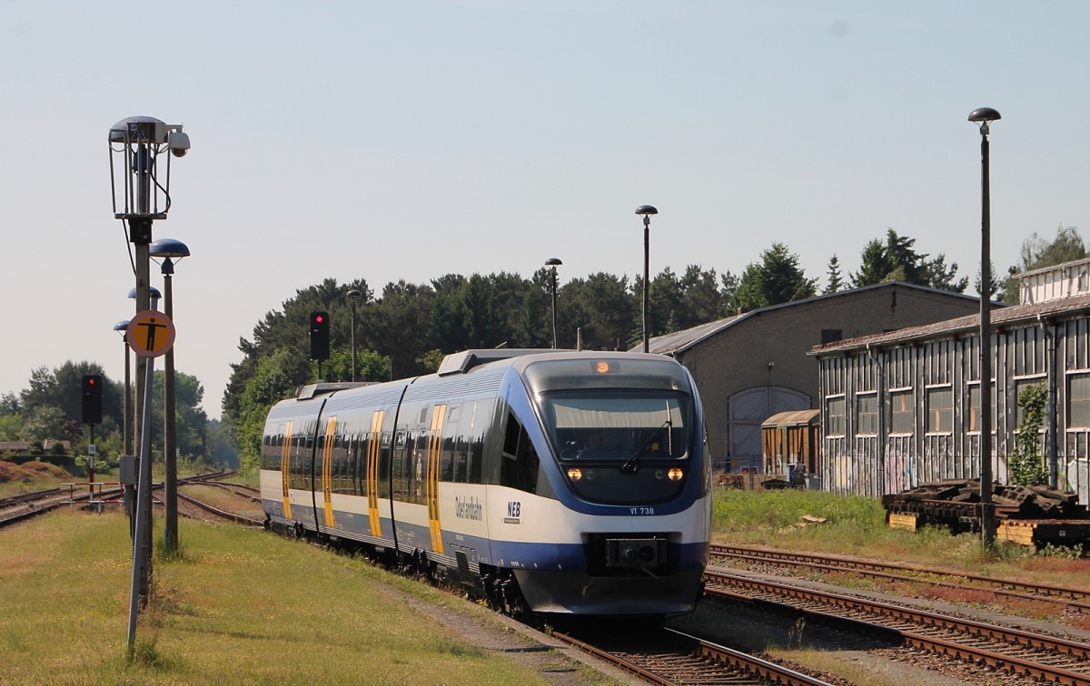 VT 738 der NEB auf dem Weg nach Groß Schönebeck hier bei der Einfahrt in Basdorf am 22.5.2014!