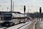 Der OLA VT 0007 bei der Einfahrt in G�strow am 11.2.2012