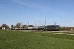 6193 207 von  Frachtbahn  war mit einem Kesselwagenzug am 23. April 2026 bei �bersee am Chiemsee in Richtung Salzburg unterwegs.