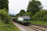 193 239 mit einem Flachenwagenzug aus M�nchen kommend am 22.